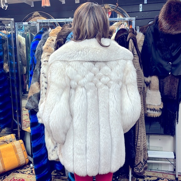 Stunning Neiman Marcus Blue Fox Stroller New Condition Sz Medium - Picture 6 of 6